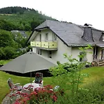 Modern Apartment In Schwalefeld With Garden Apartment