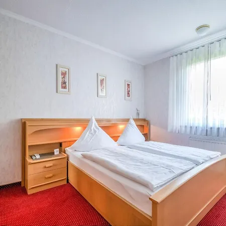 Apartment Modern In Schwalefeld With Garden