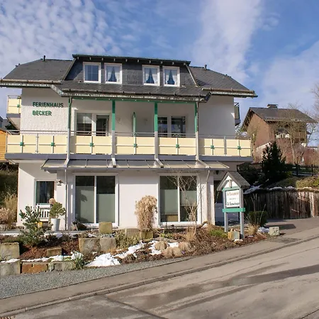 דירה Modern In Schwalefeld With Garden