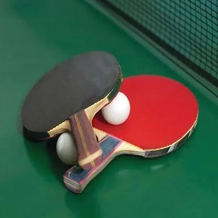 Modern In Schwalefeld With Garden דירה *