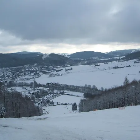 Modern In Schwalefeld With Garden *