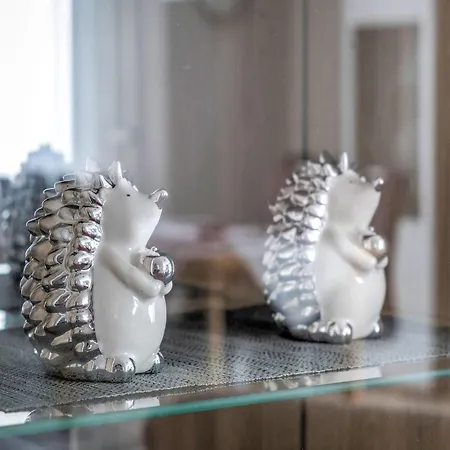 Modern In Schwalefeld With Garden דירה *