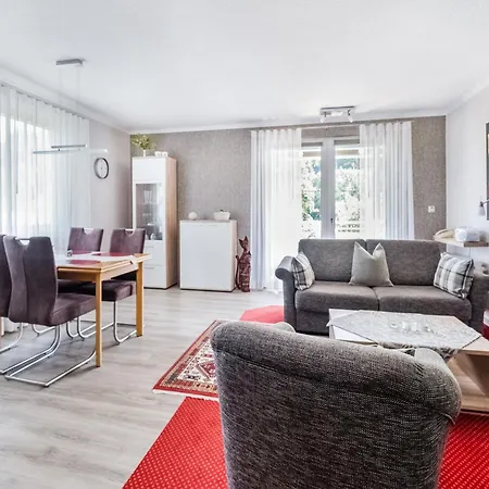 Modern In Schwalefeld With Garden 아파트 *