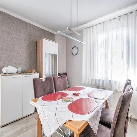 아파트 Modern In Schwalefeld With Garden