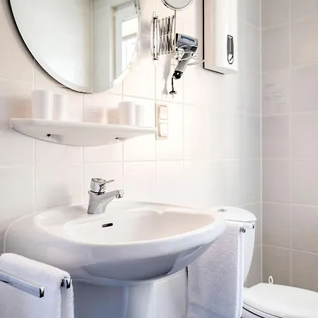 דירה Modern In Schwalefeld With Garden וילינגן