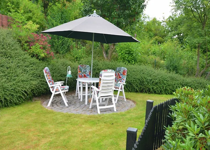 Modern In Schwalefeld With Garden Apartamento