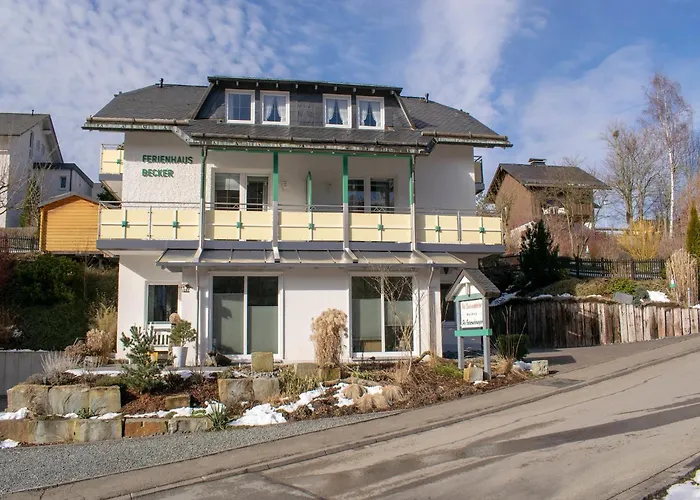 Apartamento Modern In Schwalefeld With Garden