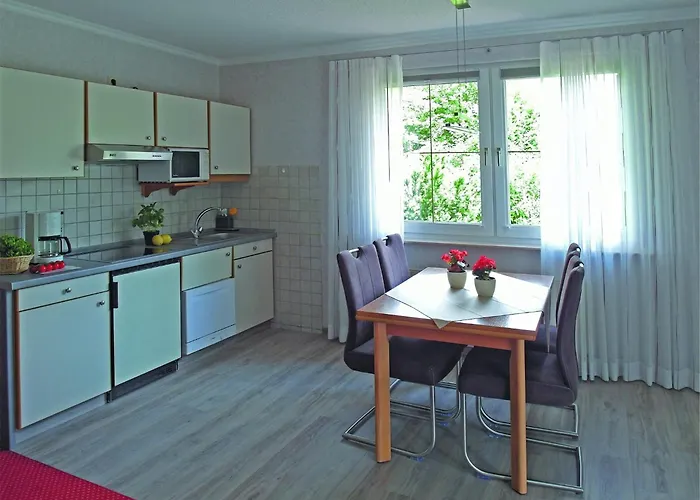 Apartamento Modern In Schwalefeld With Garden
