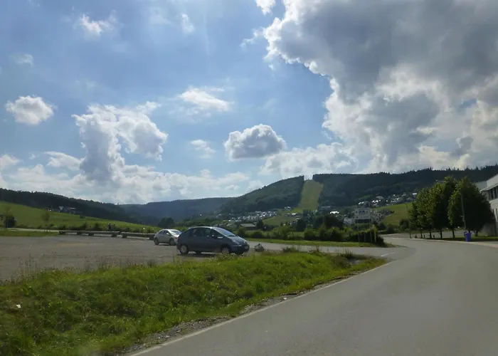 Apartamento Modern In Schwalefeld With Garden