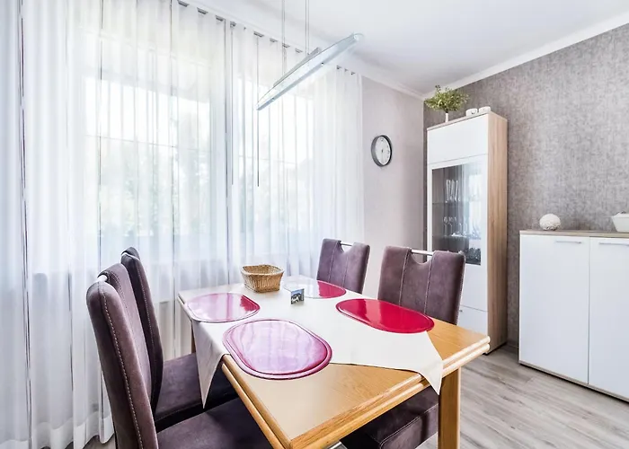 Modern In Schwalefeld With Garden Apartamento