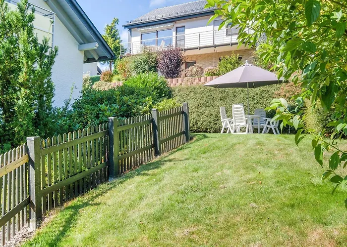 Apartamento Modern In Schwalefeld With Garden