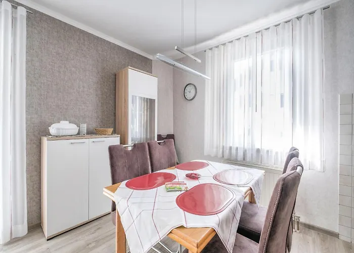 Apartamento Modern In Schwalefeld With Garden