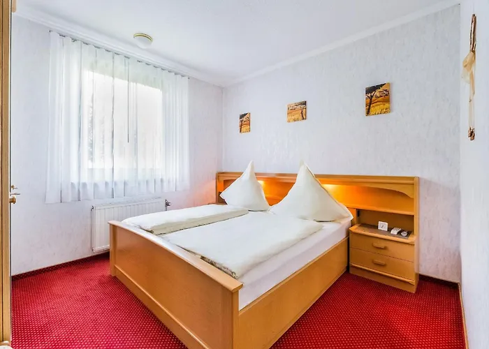 Apartamento Modern In Schwalefeld With Garden